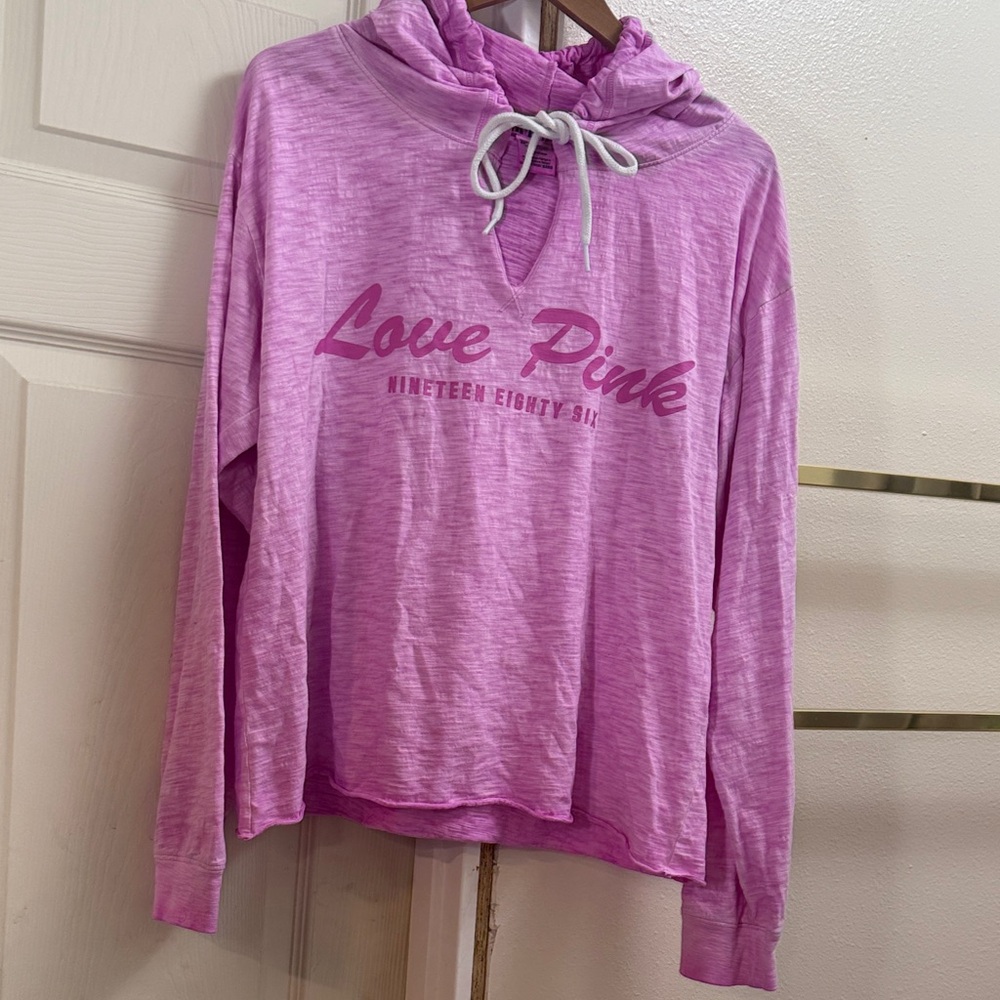 PINK Victoria's Secret Lightweight Hooded Sweatshirt in Lavender Pink